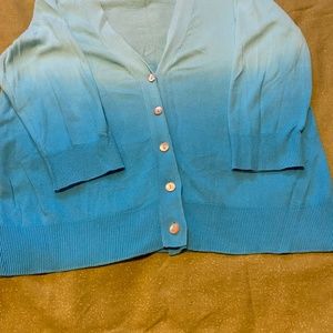 Gap cardigan Sweater ( Used But In Great Condition) Size S